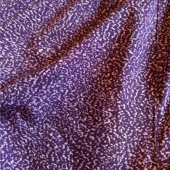 Athleta Mesh Racer Run Mid Rise Short - Picture 3 of 8